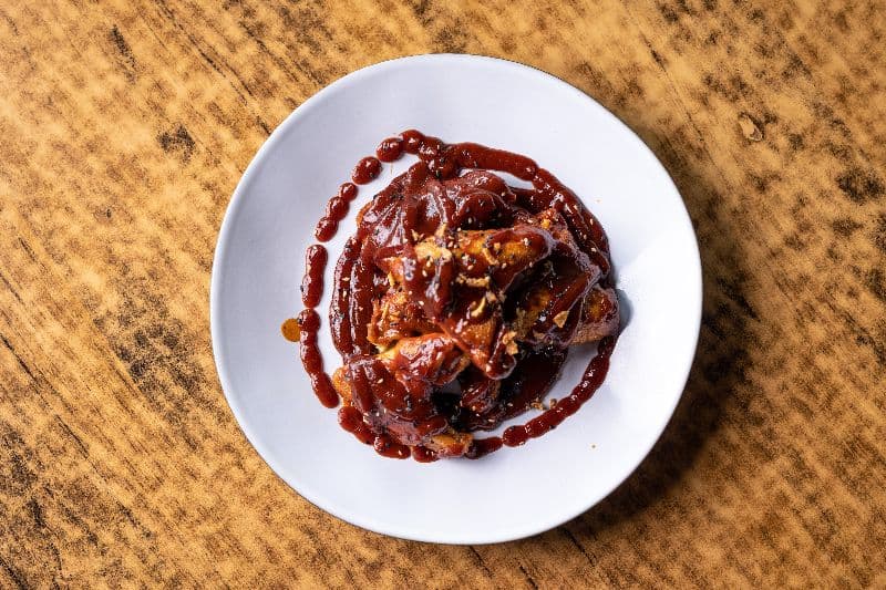 Alitas de pollo con BBQ Picante o con Mostaza y Miel